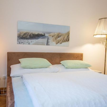 Huebsches Privatzimmer Mit Bad Perchtoldsdorf Zewnętrze zdjęcie