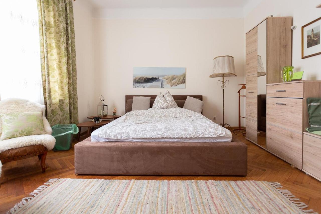Huebsches Privatzimmer Mit Bad Perchtoldsdorf Zewnętrze zdjęcie